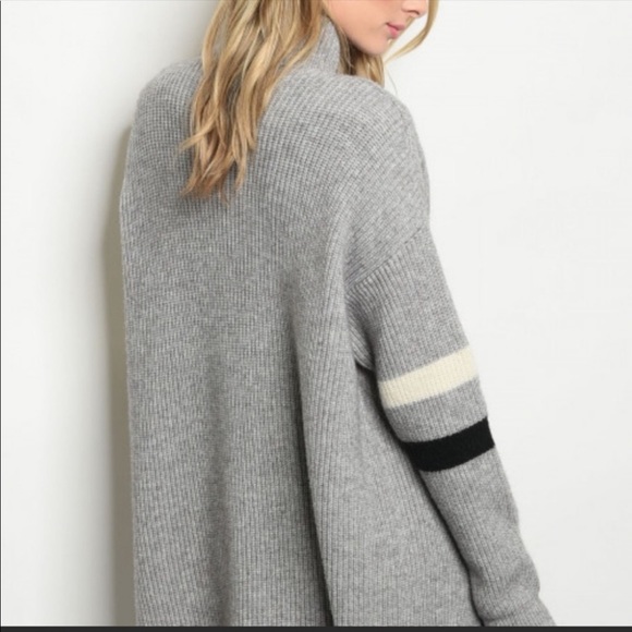 Cozy Oversized Tunic Sweater ❄️ - Picture 3 of 8